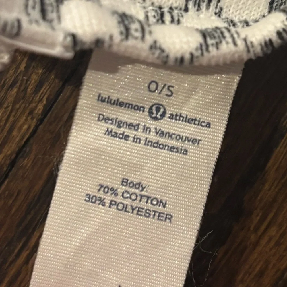 Lululemon Vinyasa Scarf *Fleece Dottie Eyelet White Black / White - one size